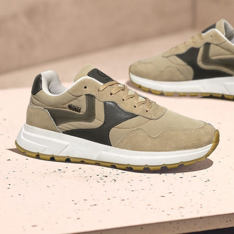 کفش اسپرت کرم مردانه