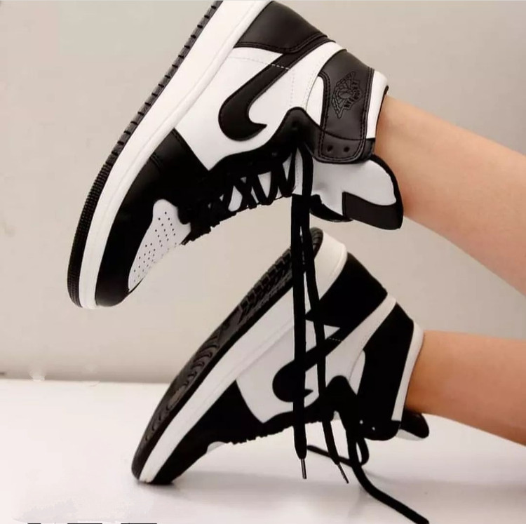 نایک جردن ساق بلند