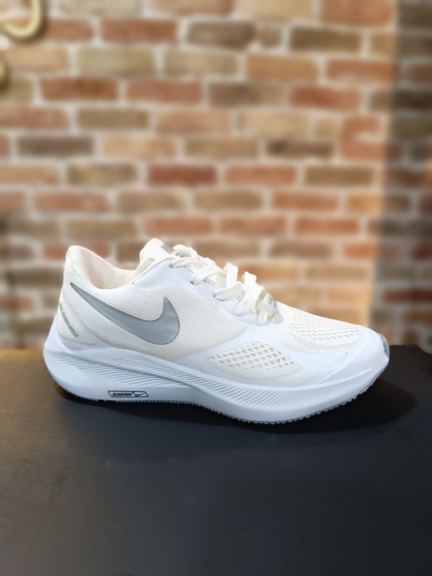 کفش اسپرت سفید زنانه