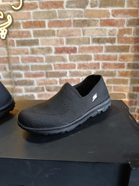 کفش رانینگ زنانه