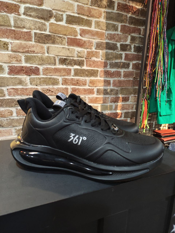 کتونی ۳۶۱ درجه