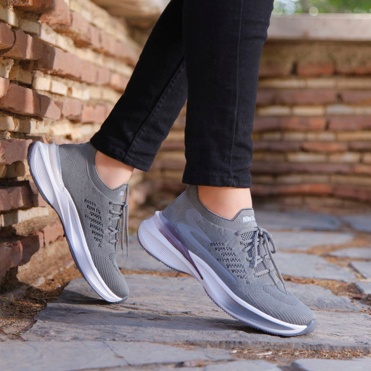 کتونی پیادهروی