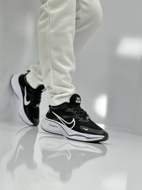 کتونی نایک زوم لبخندی