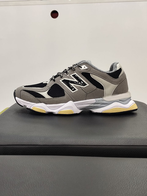 کتونی سایز بزرگ