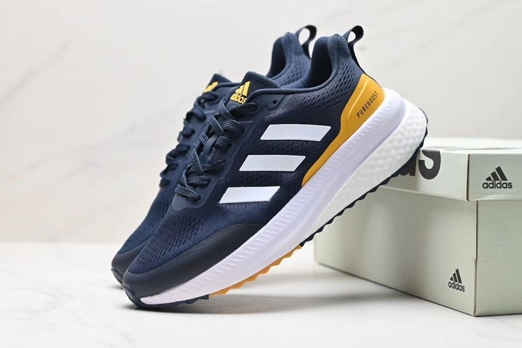 آدیداس آلفابوست