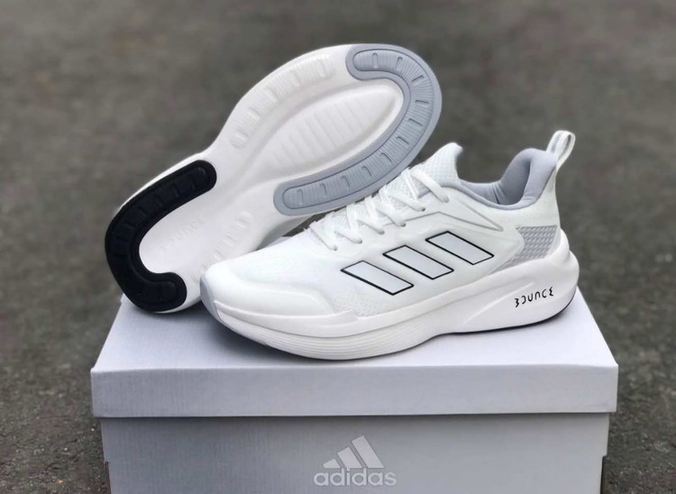 کتانی آدیداس سفید