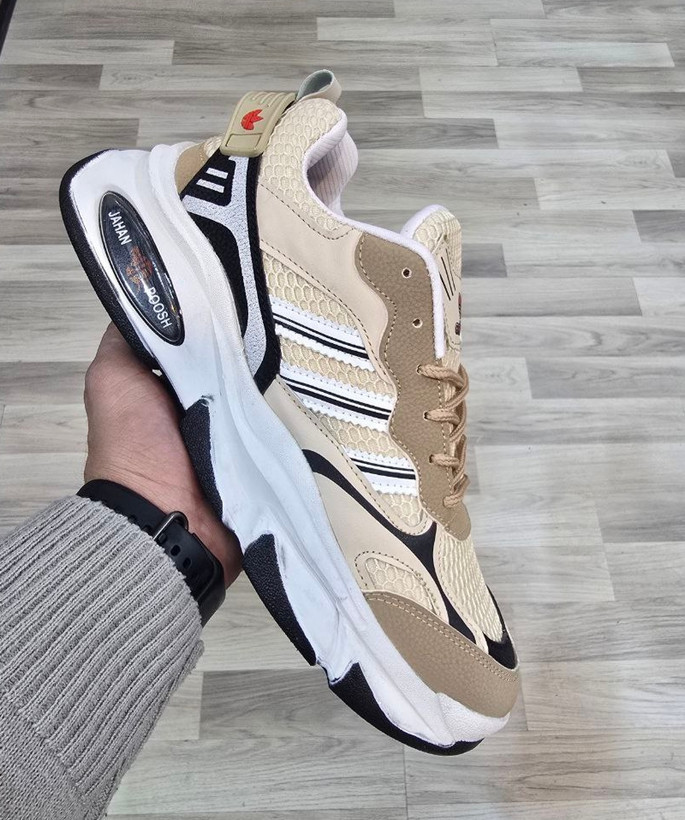 کتونی کرم مردانه