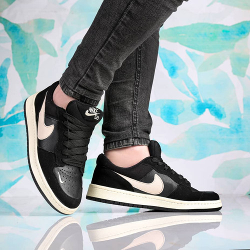 نایک اس بی مشکی