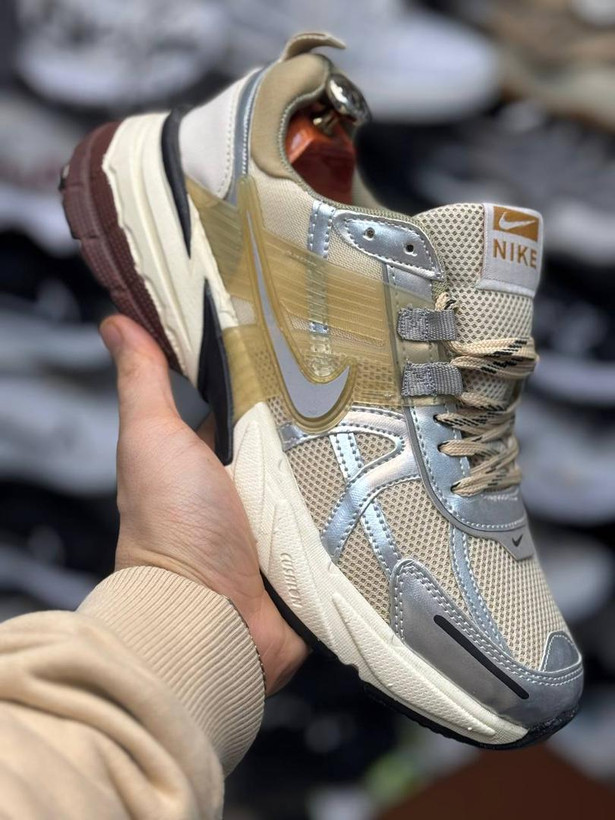 نایک وی تو کی