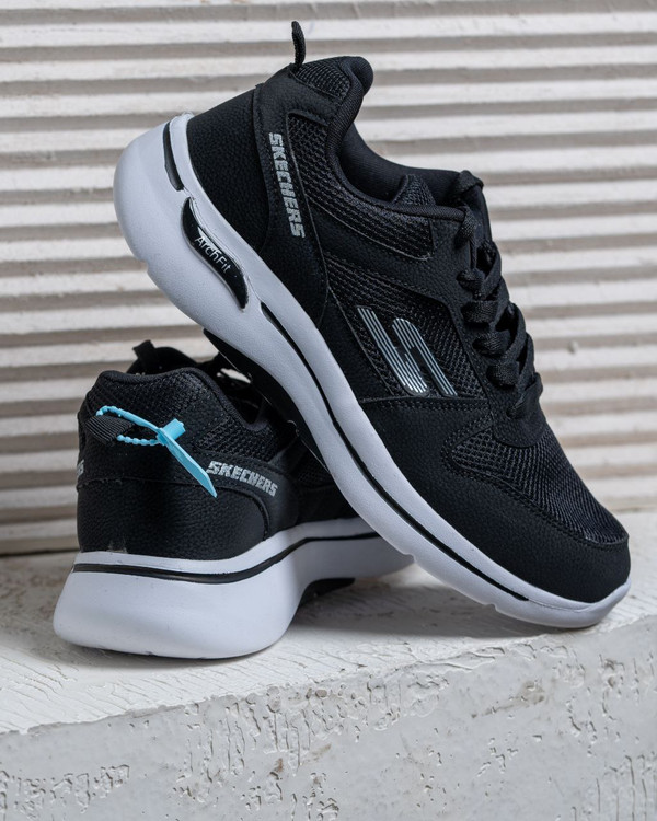 کفش سایز بزرگ