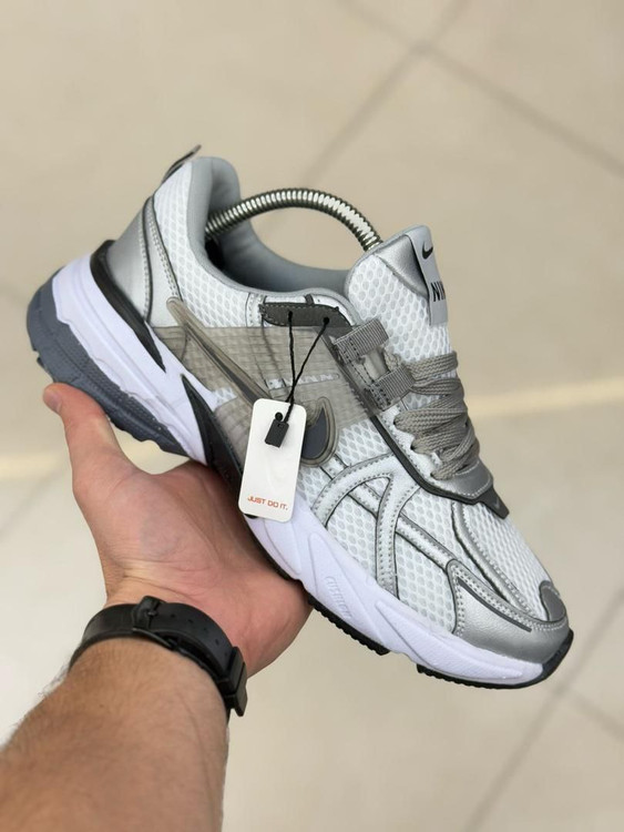 نایک v2k پسرانه