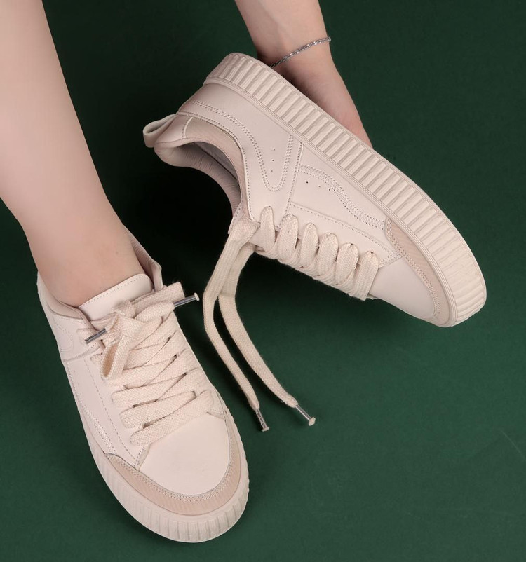 کتونی کرم زنانه