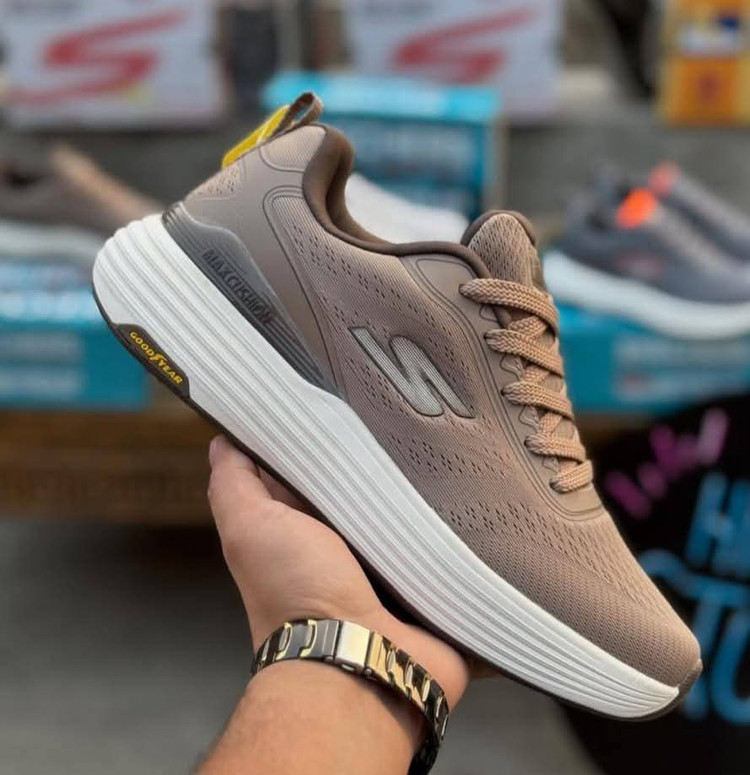 اسکیچرز خاکی