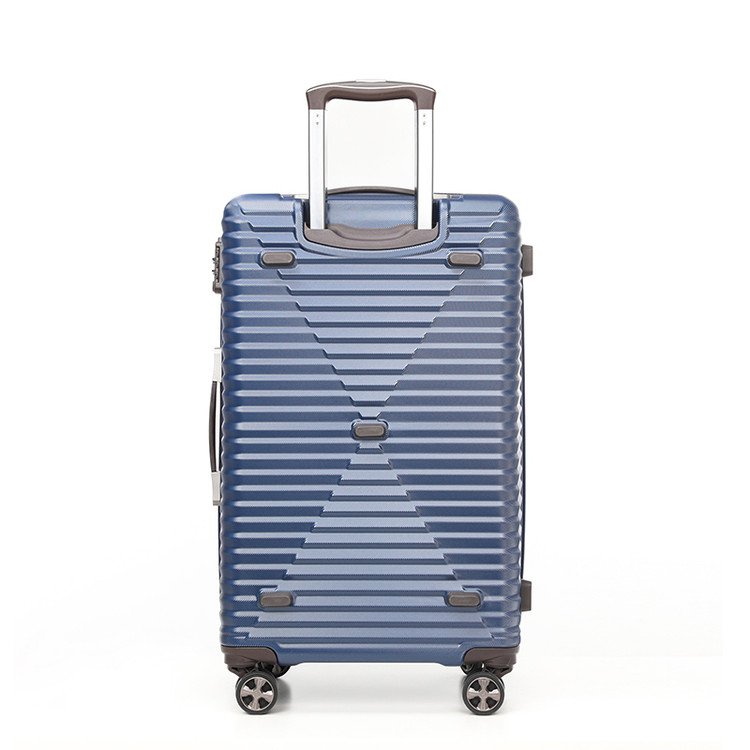 پایههای نگهدارنده جهت جلوگیری از کثیف شدن و برخورد چمدان با زمین