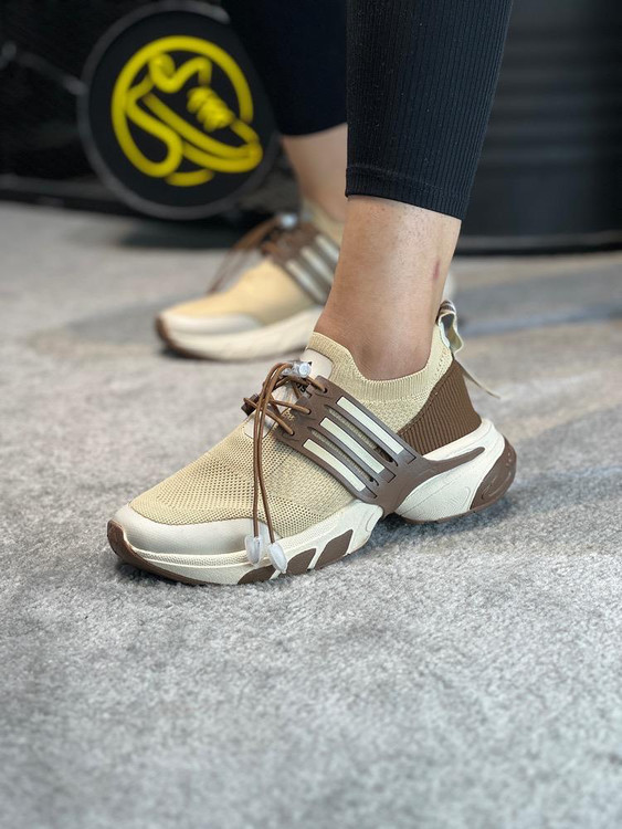 کتونی کرم جورابی زنانه