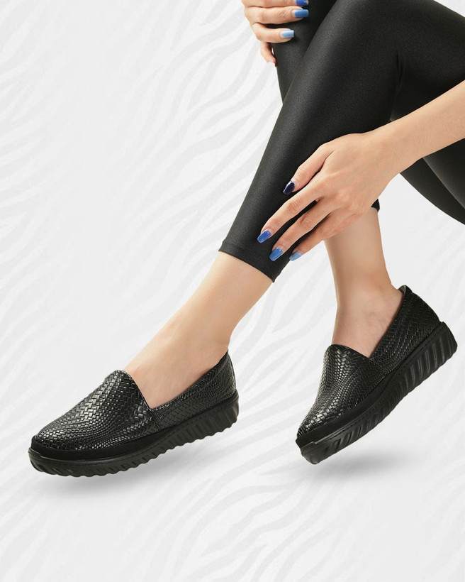 کفش طبی زنانه