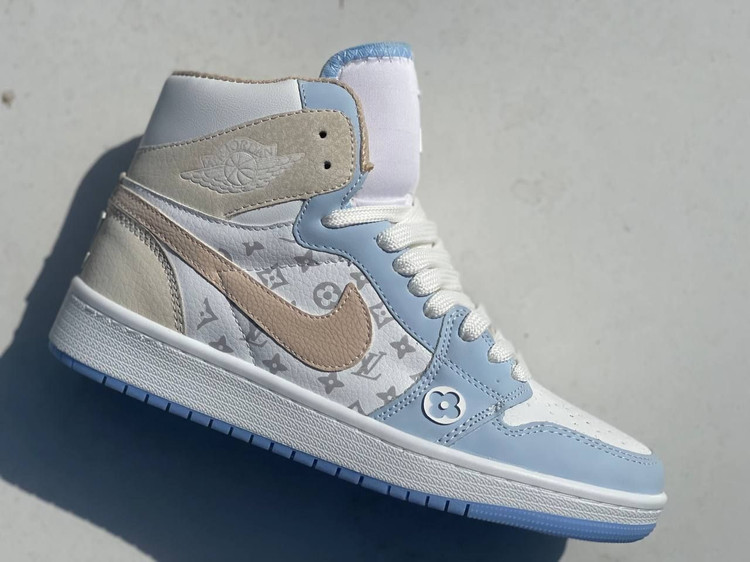 جردن ساق دار سفید آبی زنانه