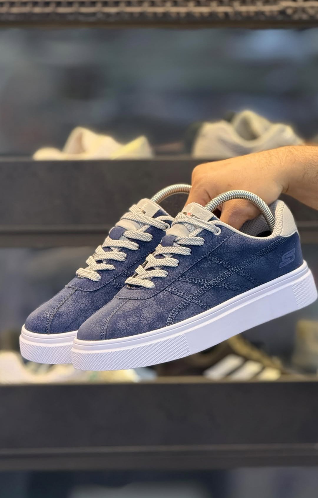 کفش سرمه ای مردانه