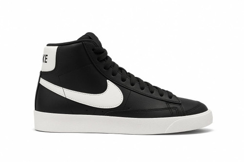 نایک بلیزر مشکی زنانه