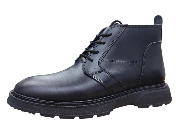 بوت مشکی چرم