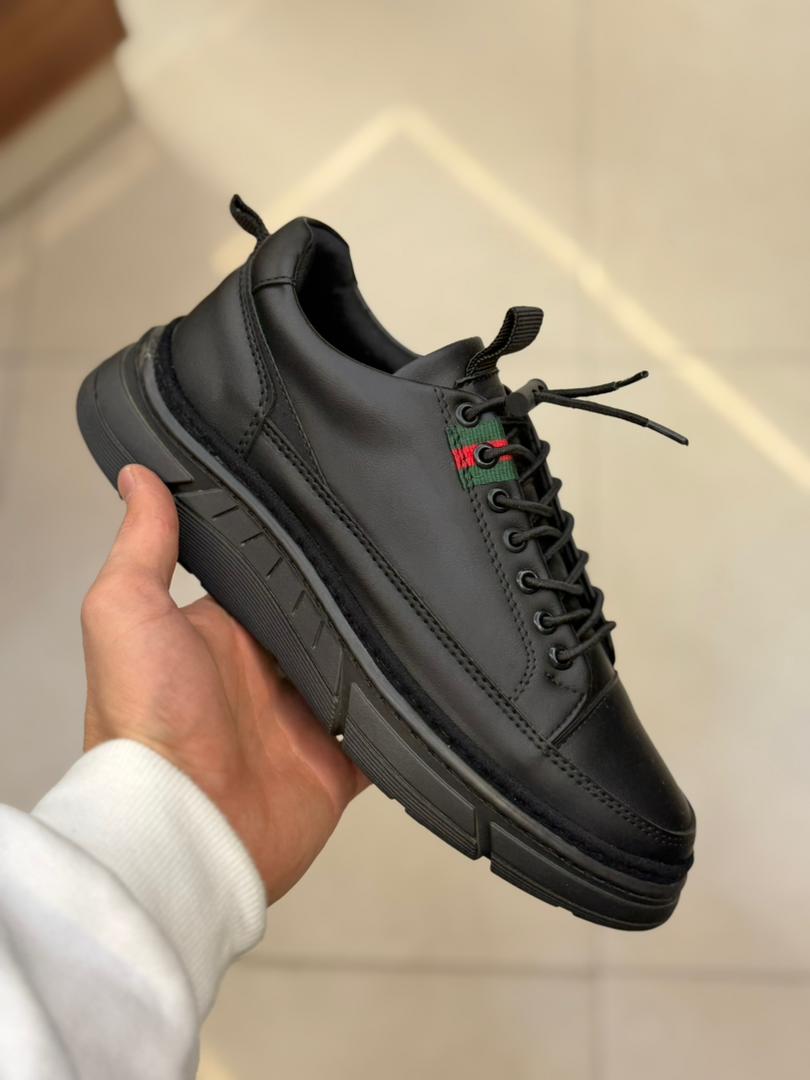 کفش اسپرت مشکی مردانه