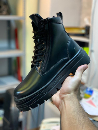 بوت جلو زیبا مردانه