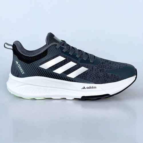 کفش اسپرت آدیداس