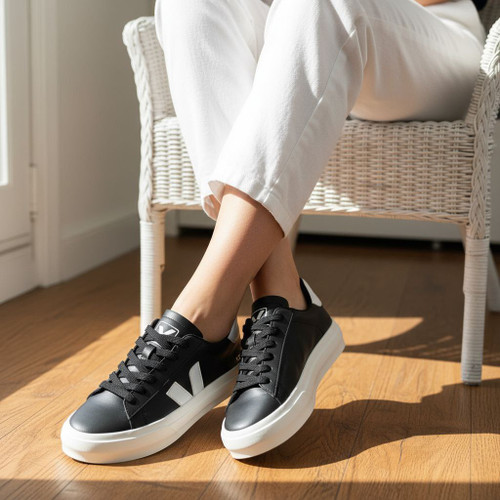 کتونی مشکی کف سفید زنانه